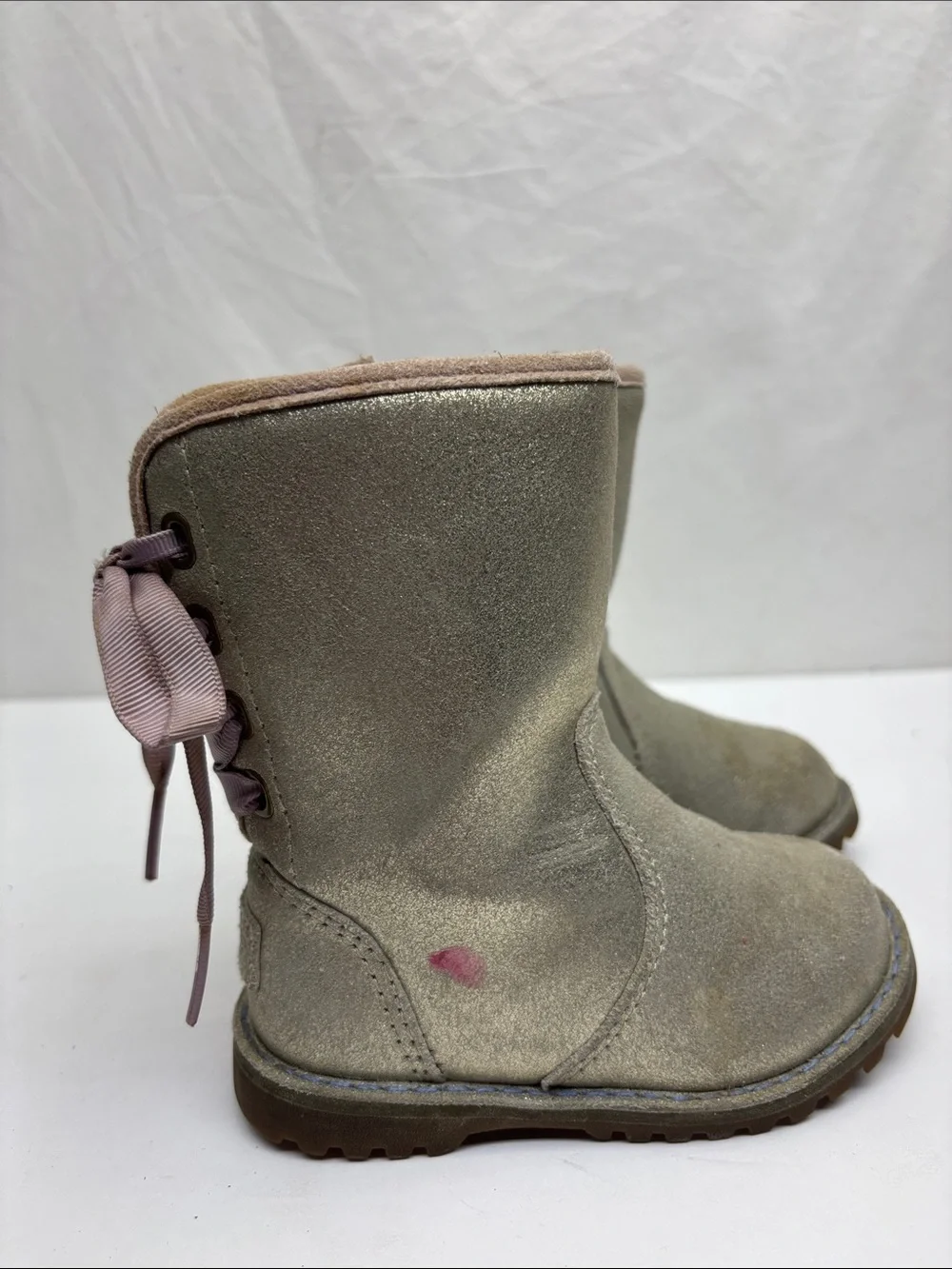 UGG item used